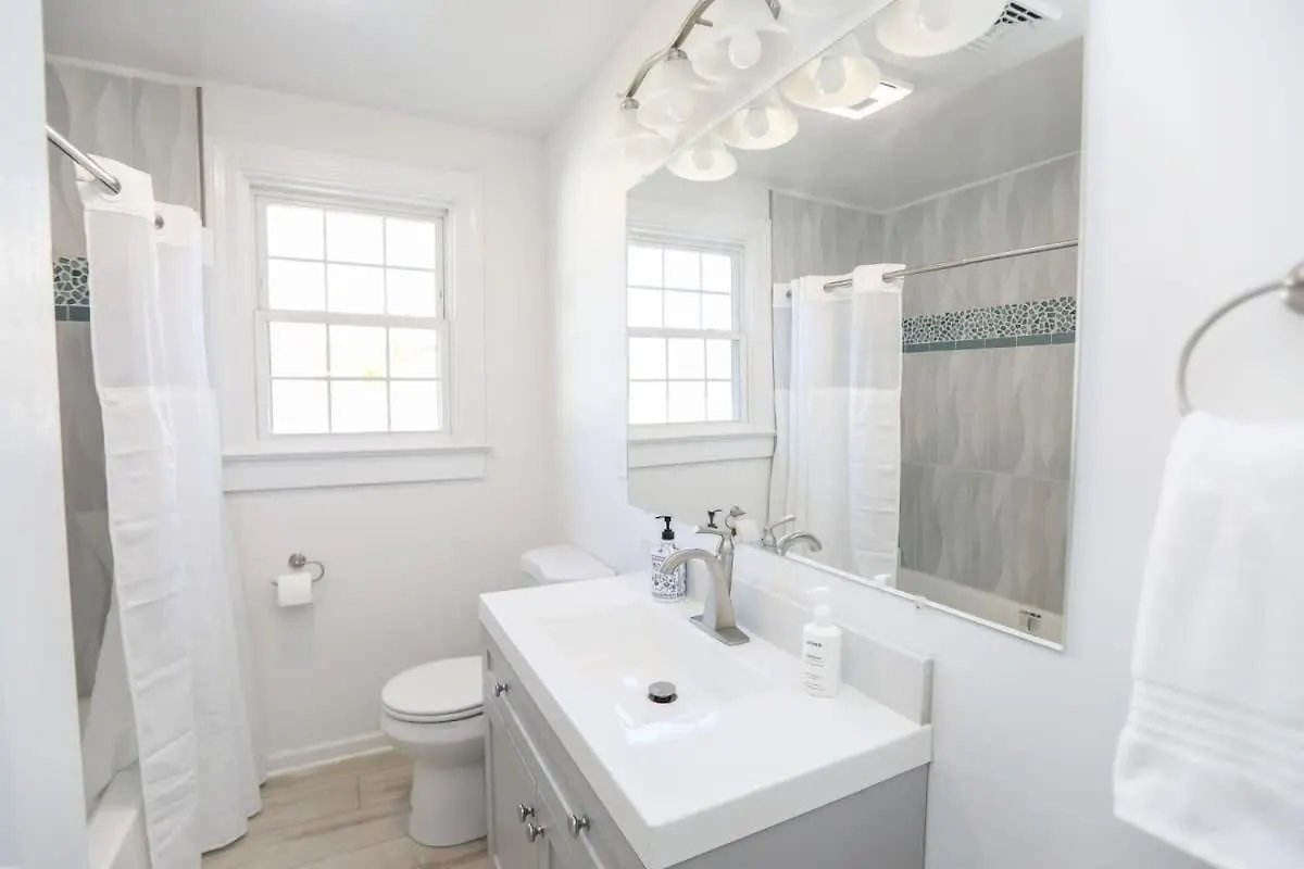 Sojourn Coastal Cottage 3 Br Norfolk United States
