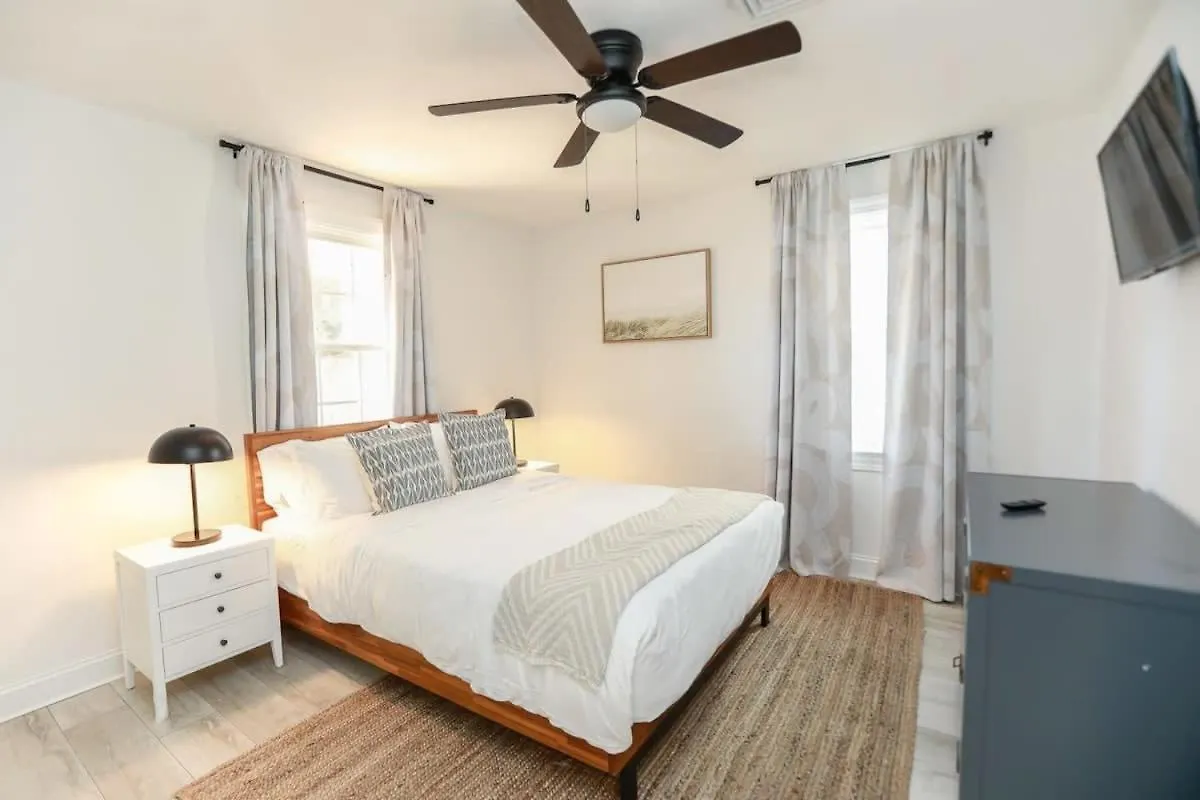 Sojourn Coastal Cottage 3 Br Norfolk
