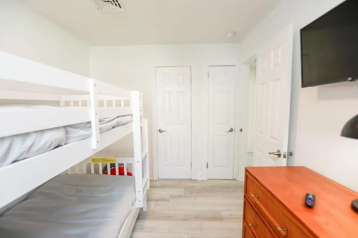 Sojourn Coastal Cottage 3 Br Norfolk United States