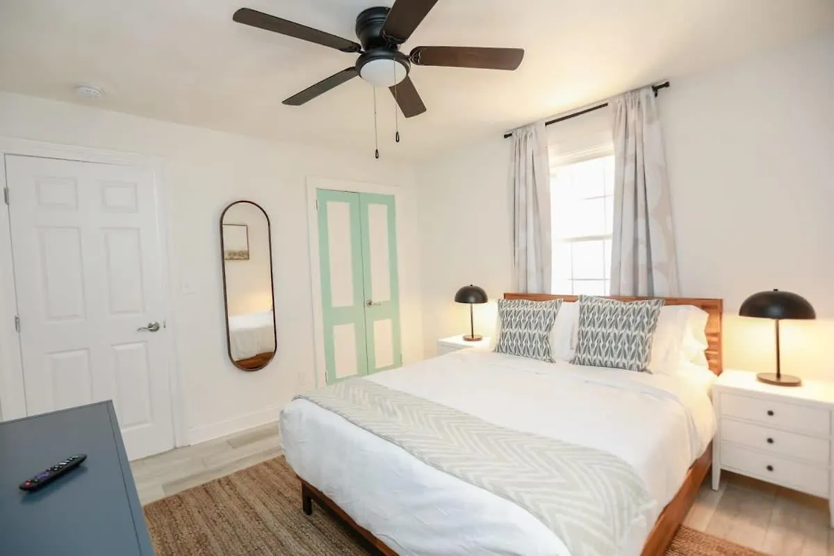 Sojourn Coastal Cottage 3 Br Norfolk Holiday home