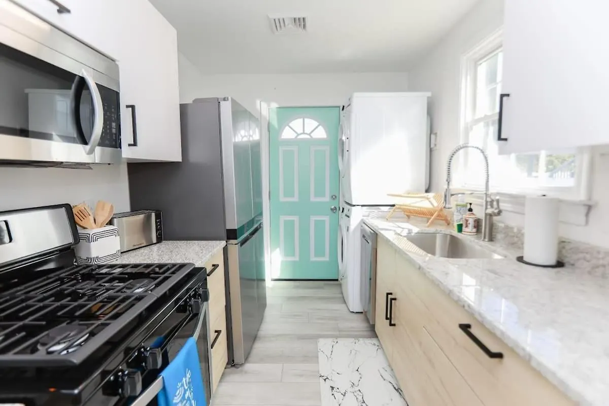 Holiday home Sojourn Coastal Cottage 3 Br Norfolk United States